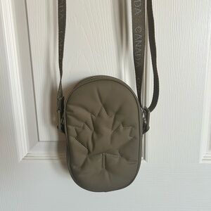 Lululemon Team Canada purse